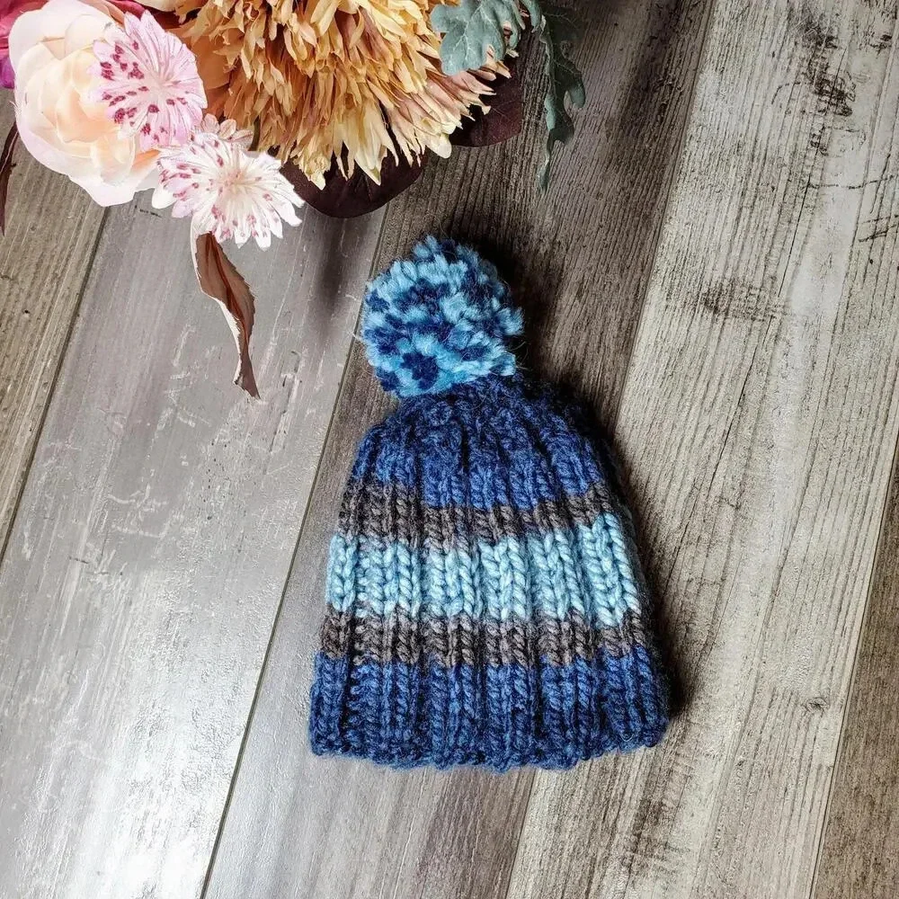 Handmade Crocheted Knit Striped Baby Pom Pom Beanie Hat Winter NWOT 0-12m Blue